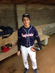 Edoardo Lisi con la maglia dell'Imperial College