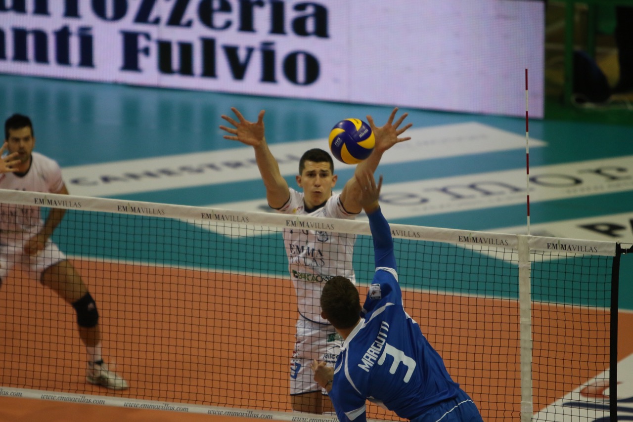 Volley: Siena supera i giovani del Club Italia al tie break