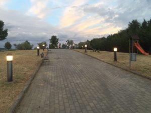 foto parco illuminazione notturna