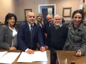 firma-convenzione-turismo_5