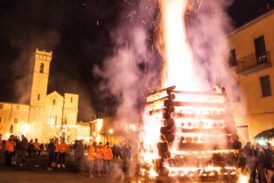 Ad Abbadia San Salvatore tornano le “Fiaccole” e la notte di Natale si accende