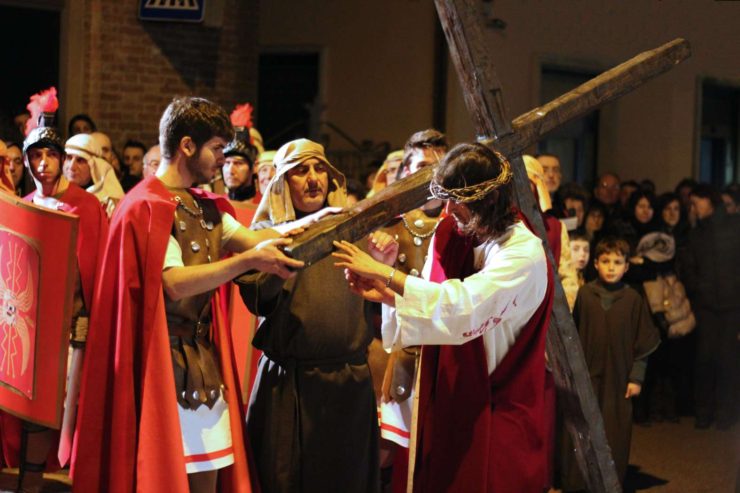 Acquaviva si prepara alla tradizionale Via Crucis vivente