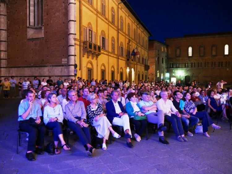 I cinque cori storici di Siena nel concerto “Le voci di Siena per Norcia”