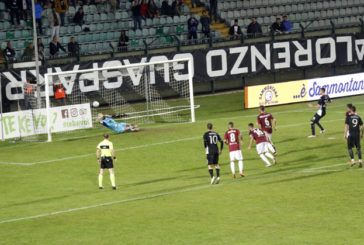 In 11 contro 8 la Robur non va oltre lo 0-0 con l’Arezzo