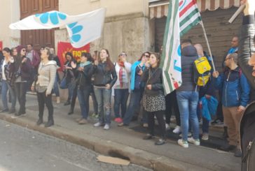 I lavoratori della Bassnet in presidio davanti al Mise