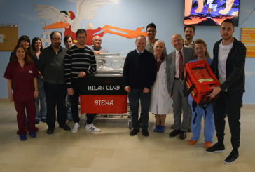 Il Milan Club dona uno zaino trolley a Terapia Neonatale