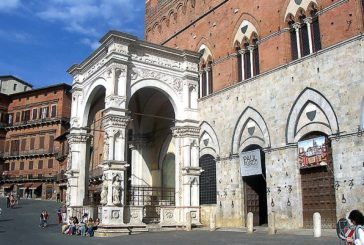 La cappella di Piazza del Campo si accende a tutela dei diritti umani