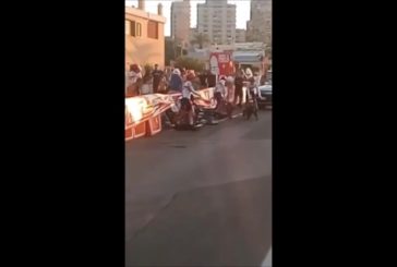 Vuelta, Incredibile caduta di tutta la squadra