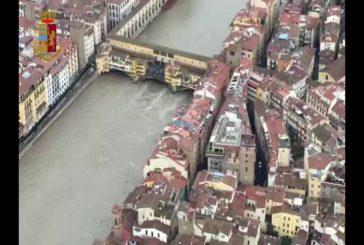 Maltempo a Firenze, l’Arno a rischio esondazione