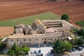 Abbadia Isola: Monteriggioni cerca un barman e un cuoco