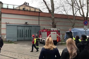 Detenuti sul tetto del carcere di San Vittore