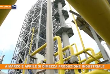 A marzo-aprile si dimezza produzione industriale