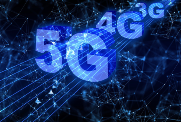 L’Italia in piazza contro Colao e il 5G