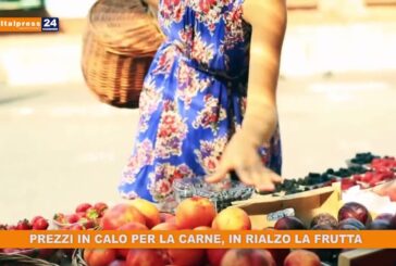 Prezzi in calo per la carne, in rialzo la frutta