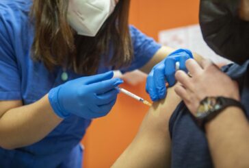 Vaccinazione anti Covid: l’Ausl Toscana Sud Est assume nuovo personale