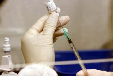 Vaccini: agende aperte per i nati nel 1976 e nel 1977