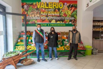 Valerio Frutta 50 anni di storia in un nuovo negozio a Chiusi Scalo