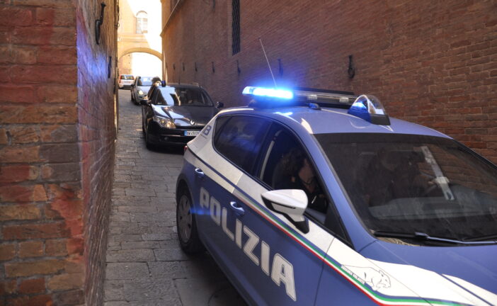 Doppia rete di spacciatori smantellata dalla Polizia