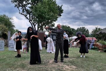 Gli Amici del Musical di Colle ripartono con “La famiglia Addams”