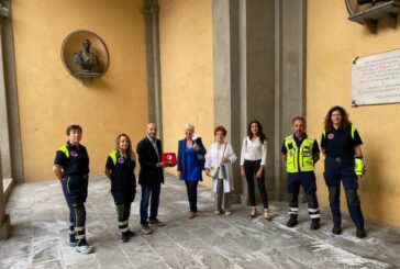 Andrea Massari ONLUS dona un defibrillatore al Gruppo Trekking Senese