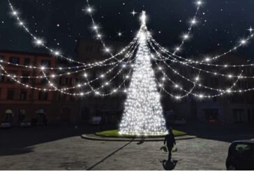 Luminarie a Siena: la città si accende alla presenza di sindaco e cardinale