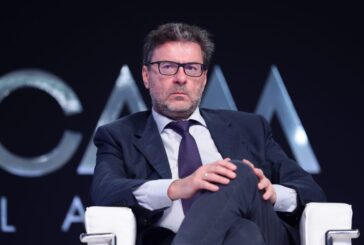 Il Tesoro vende Mps a tranci. Giorgetti: “Entro il 2024 sul mercato”