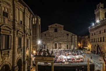 Cantine in Piazza: piazza Grande a Montepulciano diventa salotto del Nobile