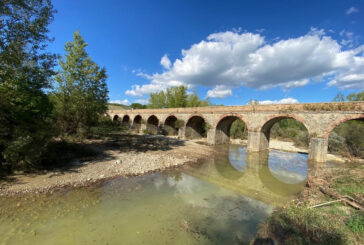 Il Cb6 libera il ponte sul Saio dalle ramaglie della piena