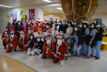 Banda Bassotti porta i regali di Natale ai piccoli ricoverati