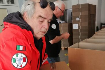 390 chili tra pasta, biscotti e non solo donati all’Emporio della Solidarietà