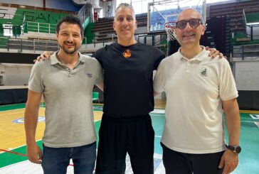 Mens Sana Basketball Academy: ragazzi a ‘scuola’ di basket con coach Adam Filippi