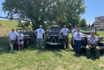 Jeep d’epoca in piazza del Campo per l’80° anniversario della Liberazione