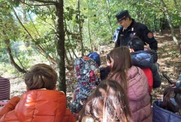 I Carabinieri Forestali del Reparto Biodiversità di Siena ospitano i “cittini” della Lupa