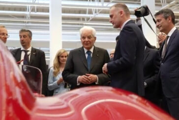 Mattarella visita il nuovo e-building della Ferrari a Maranello