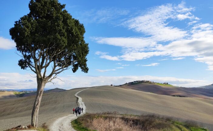 Con l’e-bike sulla “Via di Francesco” per sostenere le aree interne