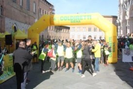 Walking Francigena Ultramarathon al via da piazza Duomo