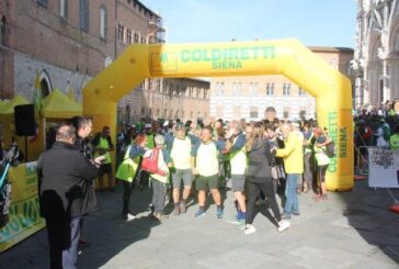 Walking Francigena Ultramarathon al via da piazza Duomo