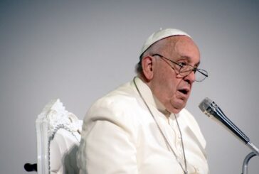 Il Papa ai giovani "Siate liberi, attenti a illusioni social"