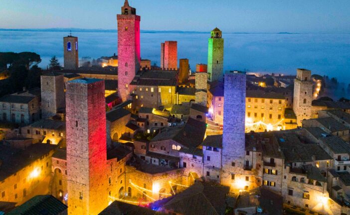 A San Gimignano si accende la magia del Natale