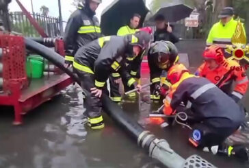 Maltempo a Catania, allagamenti e soccorritori in azione