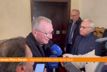 Siria, Parolin "Velocità avvenimenti preoccupa, rispettare minoranze"