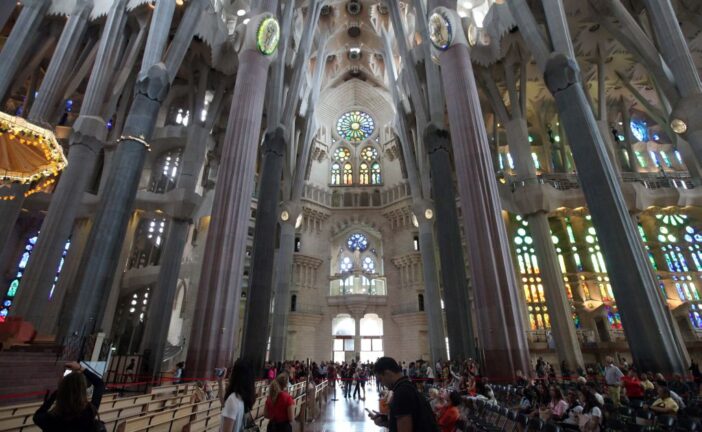 17 milioni gli italiani in viaggio per le festività, cresce l'estero