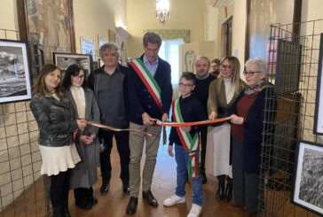 Montepulciano: inaugurata la mostra fotografica “La Marcia dei Bambini” di Mauro Zorer