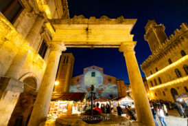 L’attesa del Natale riempie Montepulciano di magia