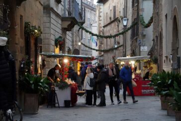 Pienza: serata in Piazza Pio II per accogliere il 2025