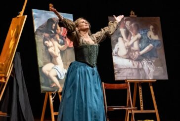 “Non fui gentile, fui Gentileschi”, Debora Caprioglio al Teatro dei Rozzi