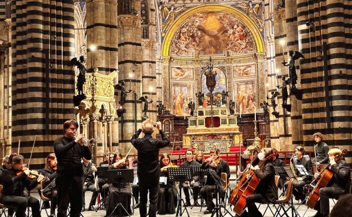 Concerto di Natale del Liceo Musicale Piccolomini in Duomo