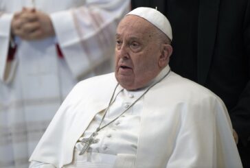 Papa Francesco "No al bullismo nelle scuole, così si prepara la guerra"