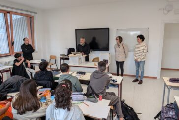 Il Comune di Castelnuovo dona olio evo agli alunni delle scuole