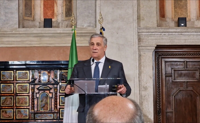 Tajani "L'Italia farà tutto il possibile per la pace in Medio oriente"